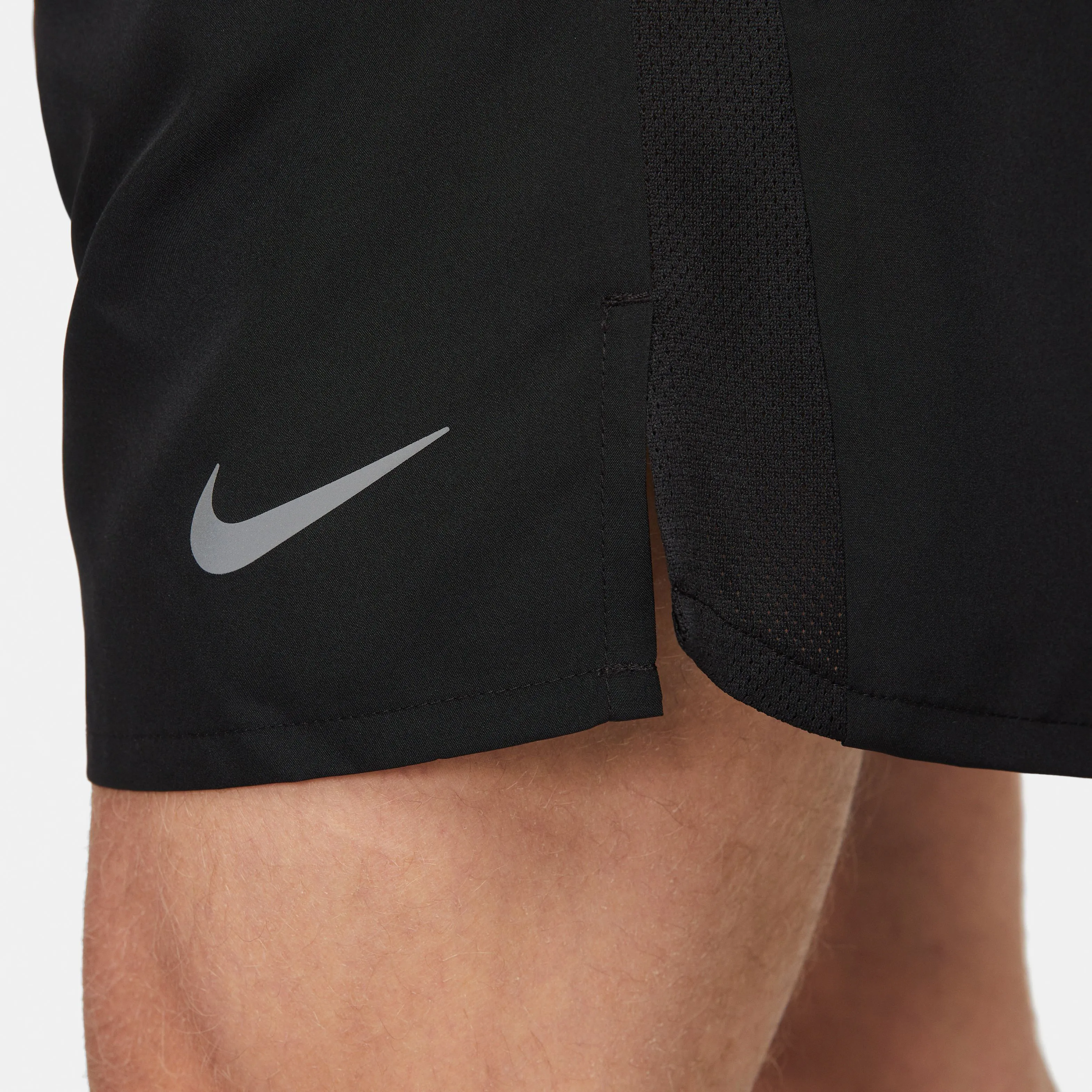 Dri-Fit Challenger 7in Brief-Lined Running Shorts Hombres