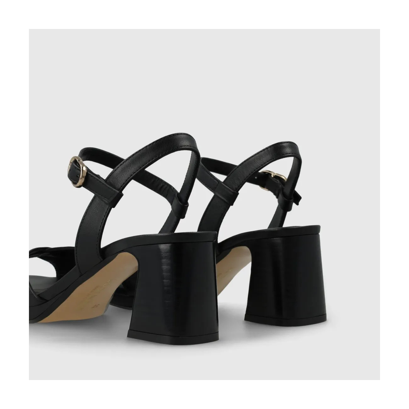 SANDALIAS NEGRAS JIB4206