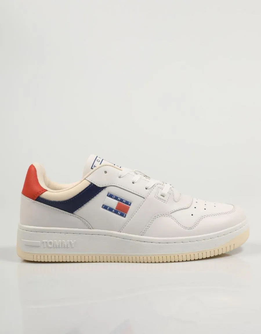  sneakers TOMMY HILFIGER Tjm en White 82858